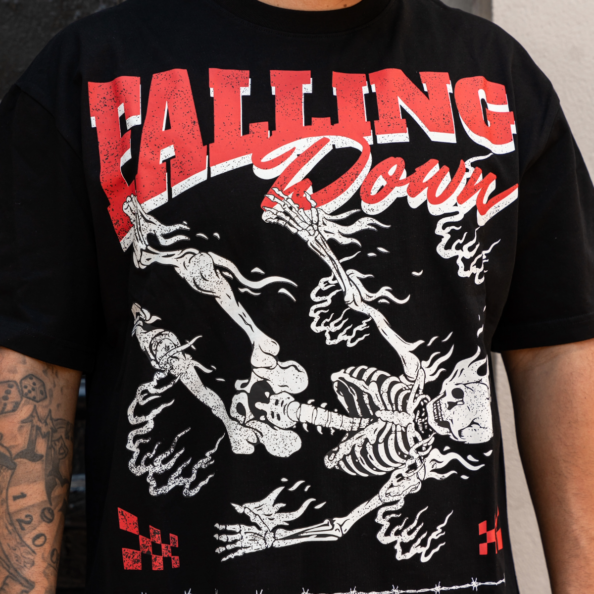 'FALLING DOWN' TEE - BLACK